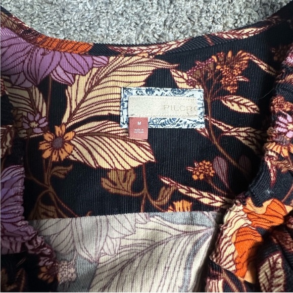 PILCRO TIERED CORDUROY RUFFLED FLORAL BOHO MINI DRESS medium BLACK long sleeve - Picture 10 of 15